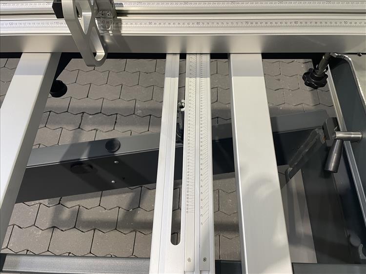 Formatkreissäge ALTENDORF F 35 Typ 3 - 1000 Bild Nr. 3 Formatkreissäge ALTENDORF F 35 Typ 3 - 1000 Bild Nr. 3