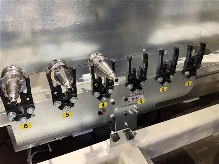 MASTERWOOD CNC Bearbeitungszentrum Typ MVD 900 Bild Nr. 5