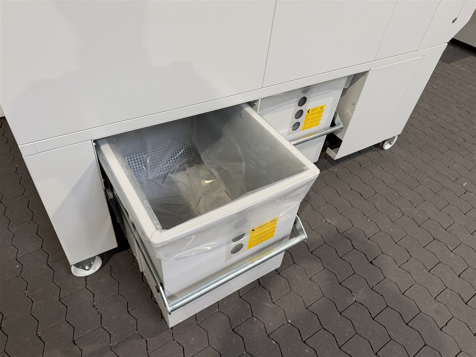 Reinluftabsaugung ALKO  Power Unit 250 P -gebraucht- - fahrbarer Sammelbehälter - Spänesammelvolumen: 2 x 250 Liter
