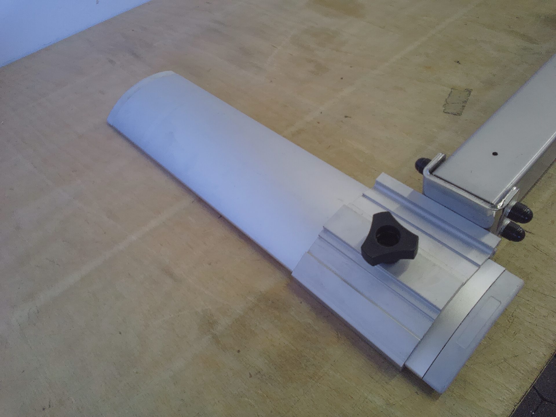 Werkzeuge -gebraucht-:  Hobelwellenabdeckung 310 mm